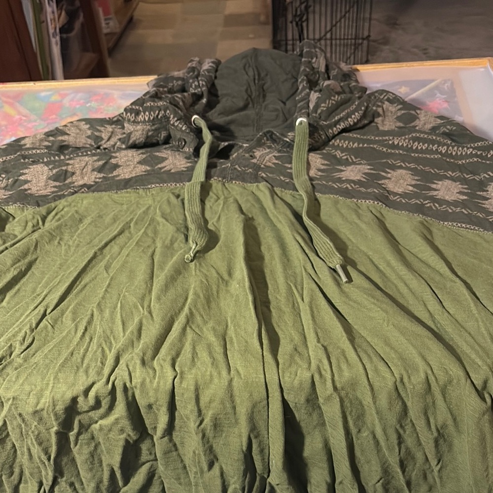 Green Hooded Pullover with Patterned Accents